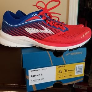 Brooks Launch 5...never worn 8.5